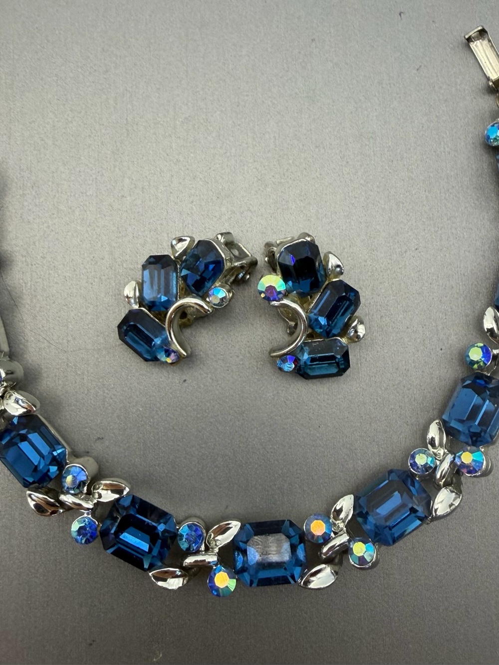 Lisner Emerald Cut Sapphire & Light Blue AB Rhinestone Bracelet/Earring Set Vtg
